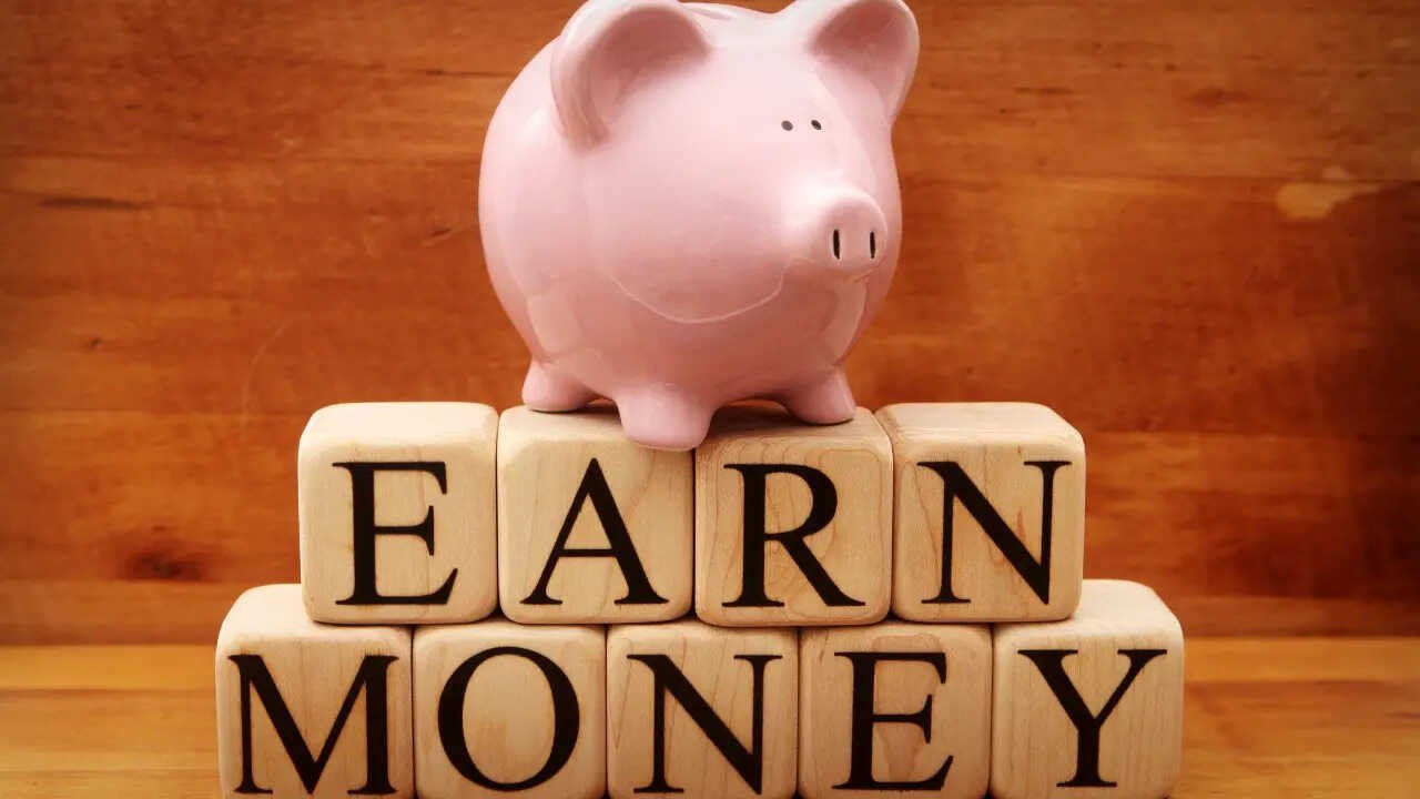 5 best ways to make money as a student in India without affecting your studies